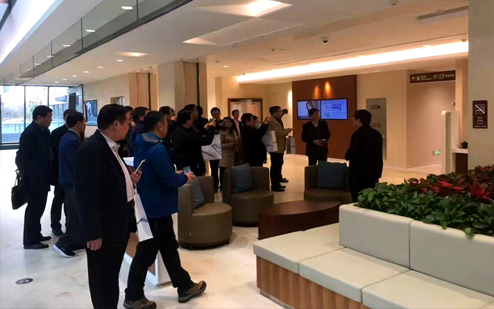 醫用自動平移門定制的人為什么那么多？