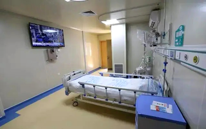 換了1次衛生間門，我終于知道了鋁鎂合金玻璃門和實木門的區別